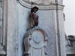  <a style='color: #fff;' href='/uploaded/photo/bruxelles-5dbcb43234e07.jpg'>(Télécharger)</a>