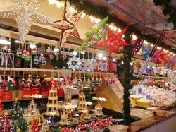  <a style='color: #fff;' href='/uploaded/photo/marches-de-noel-strasbourg-colmar-5e0e23ca65707.jpg'>(Télécharger)</a>