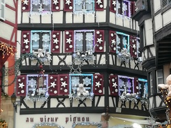 <a style='color: #fff;' href='/uploaded/photo/marches-de-noel-strasbourg-colmar-5e0e25be76d2e.jpg'>(Télécharger)</a>